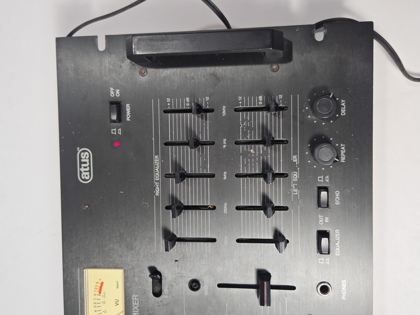 ATUS-AM300E-STEREO MIXER-POWERS ON-UNTESTED