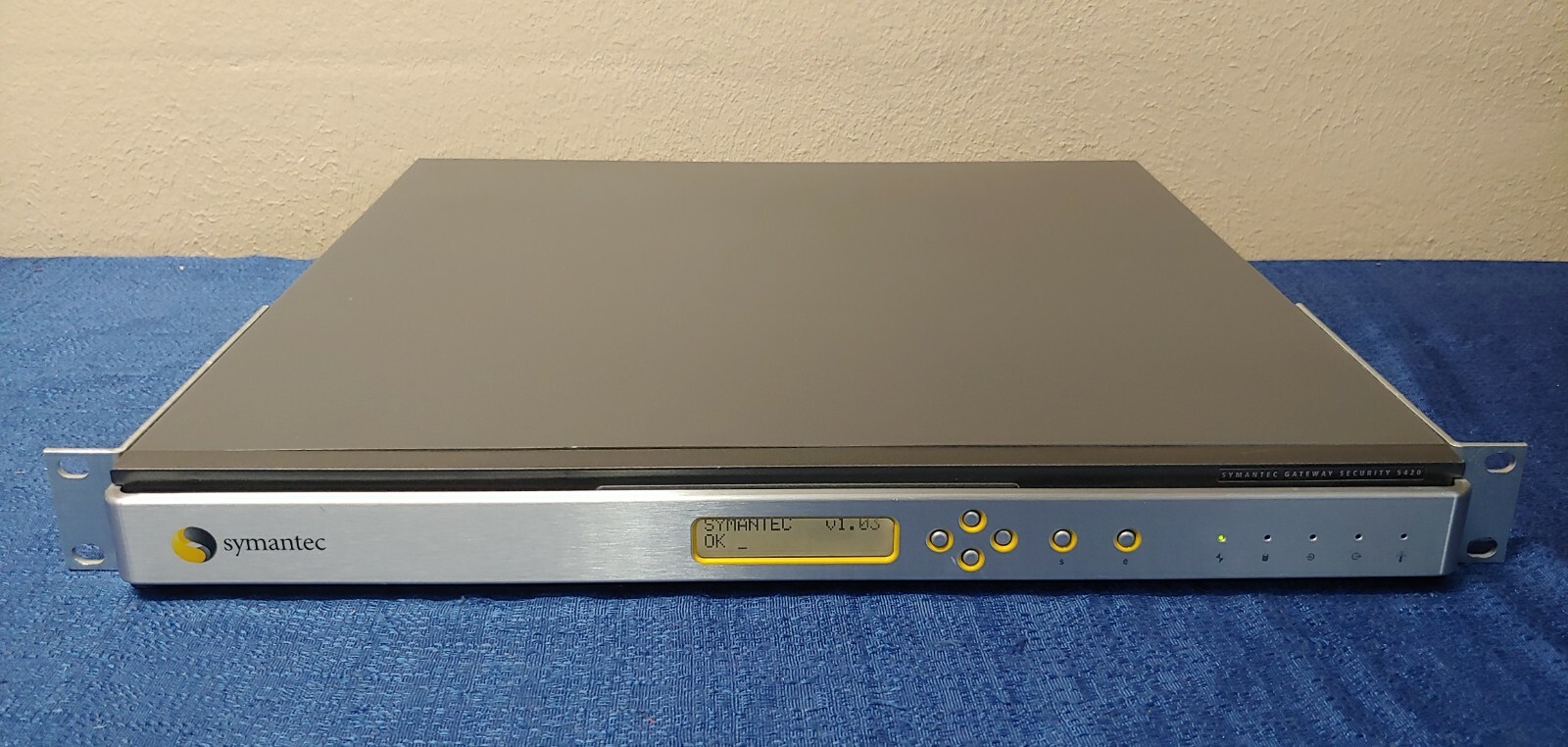 Symantec Gateway Security 5420 Firewall VPN