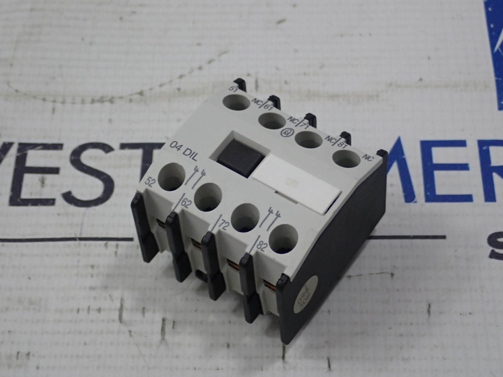 Klockner Moeller 04 DIL Auxiliary Contact 16A