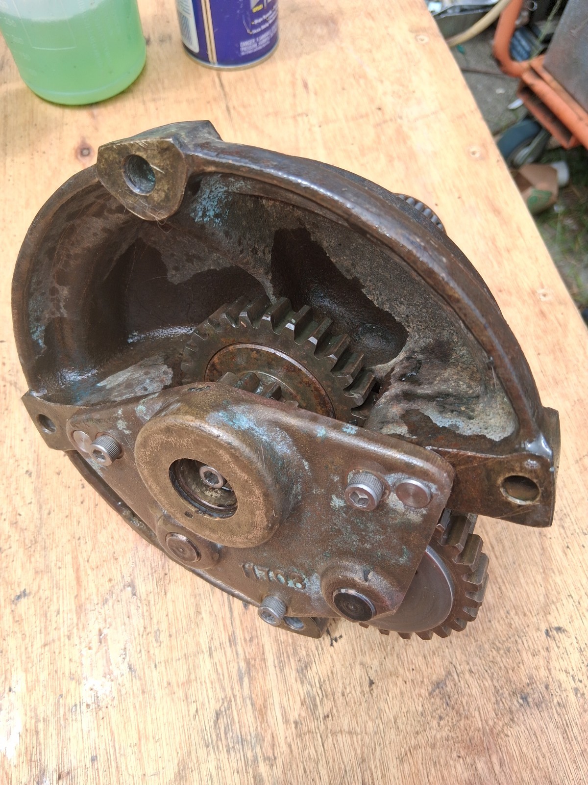 (2) Barient 28 Non Self Tailing Winches