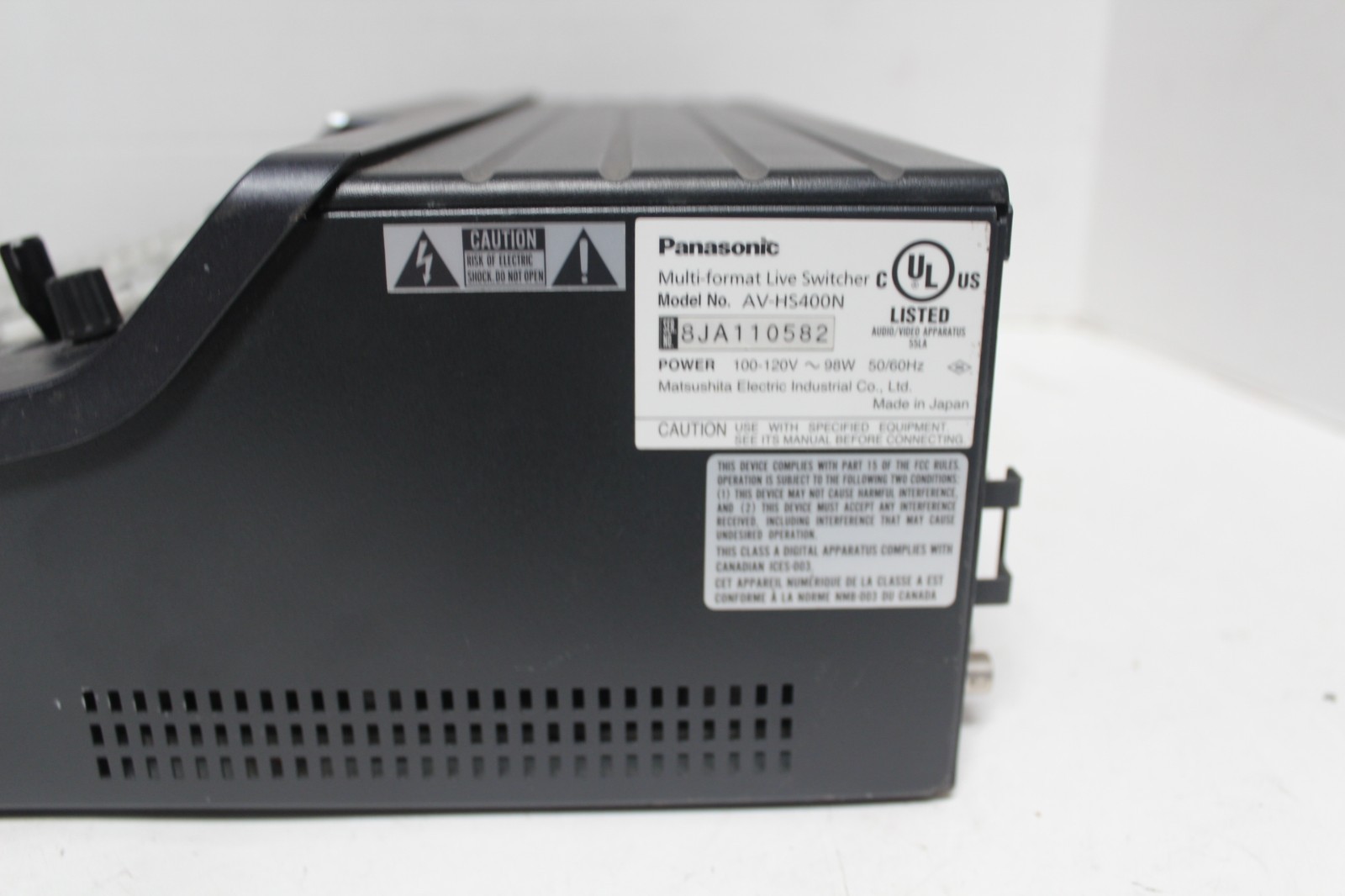 PANASONIC AV-HS400N Multi Format Live Switcher *Powers on