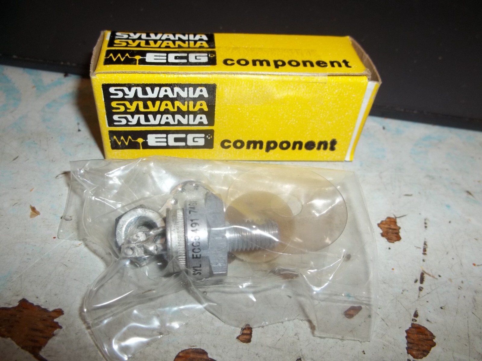 PHILIPS SYLVANIA ECG GENERAL PURPOSE RECTIFIER DIODE TRANSISTOR 5491 (*1-3)