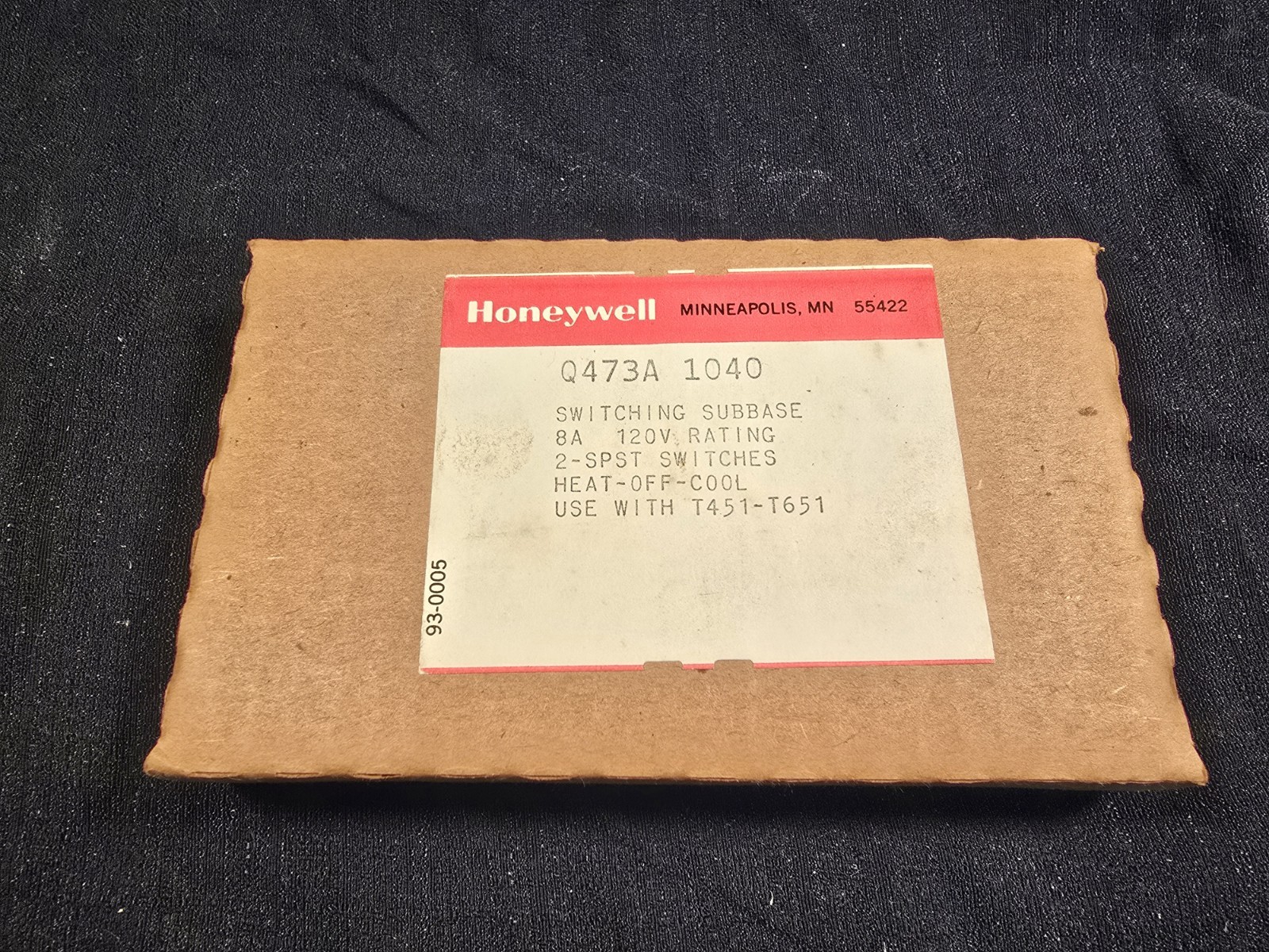 HONEYWELL Q473A 1040 Line Voltage Switching SubBase Q473A1040 T451 T651 (NOS)