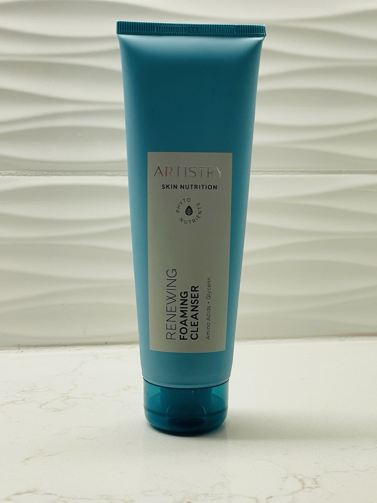 Artistry Skin Nutrition Renewing Foaming Cleanser 4.4oz - NEW