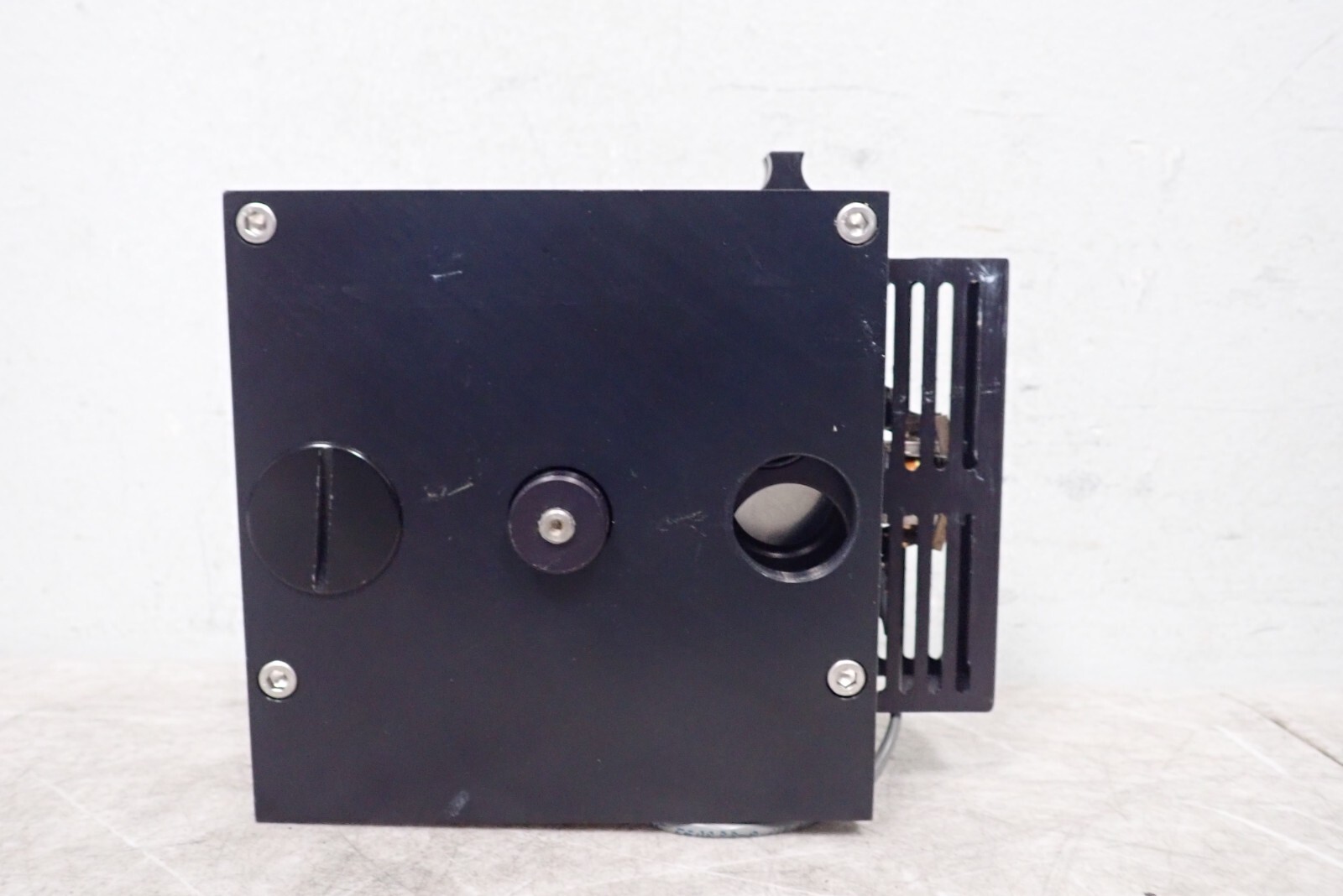 Sutter Instrument Motorized and Lighted Optical Filter Wheel
