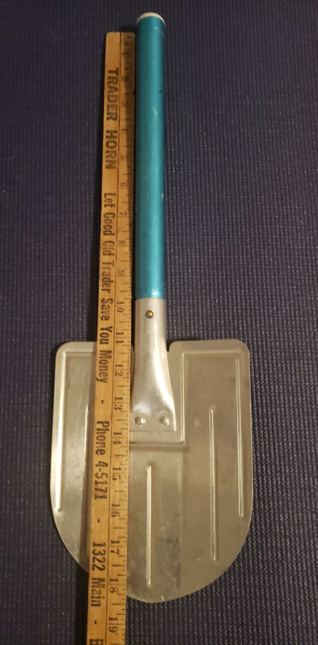 Backcountry Snow Shovel 2-Piece Very Lightweight
