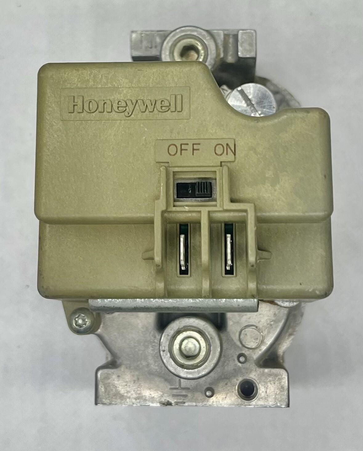 Honeywell VR8205S2437 HVAC Furnace Gas Valve EF32CB192 free shipping