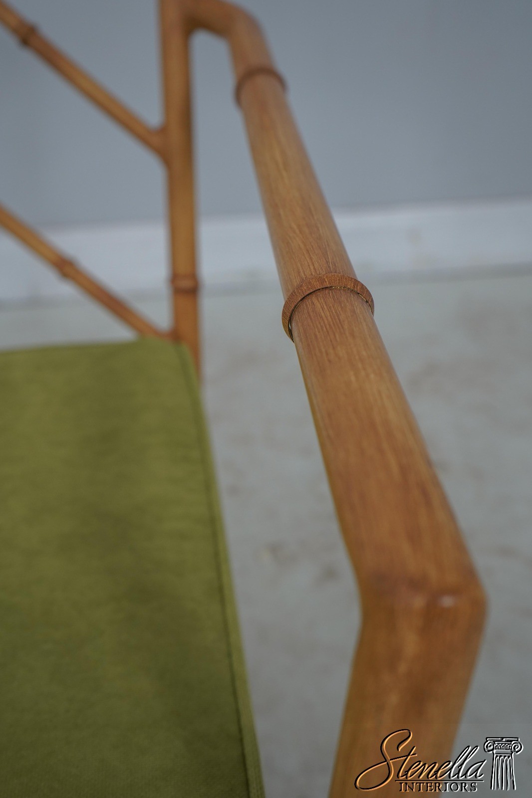 F60374: Bamboo Form Modern Design Aluminum Patio Chair