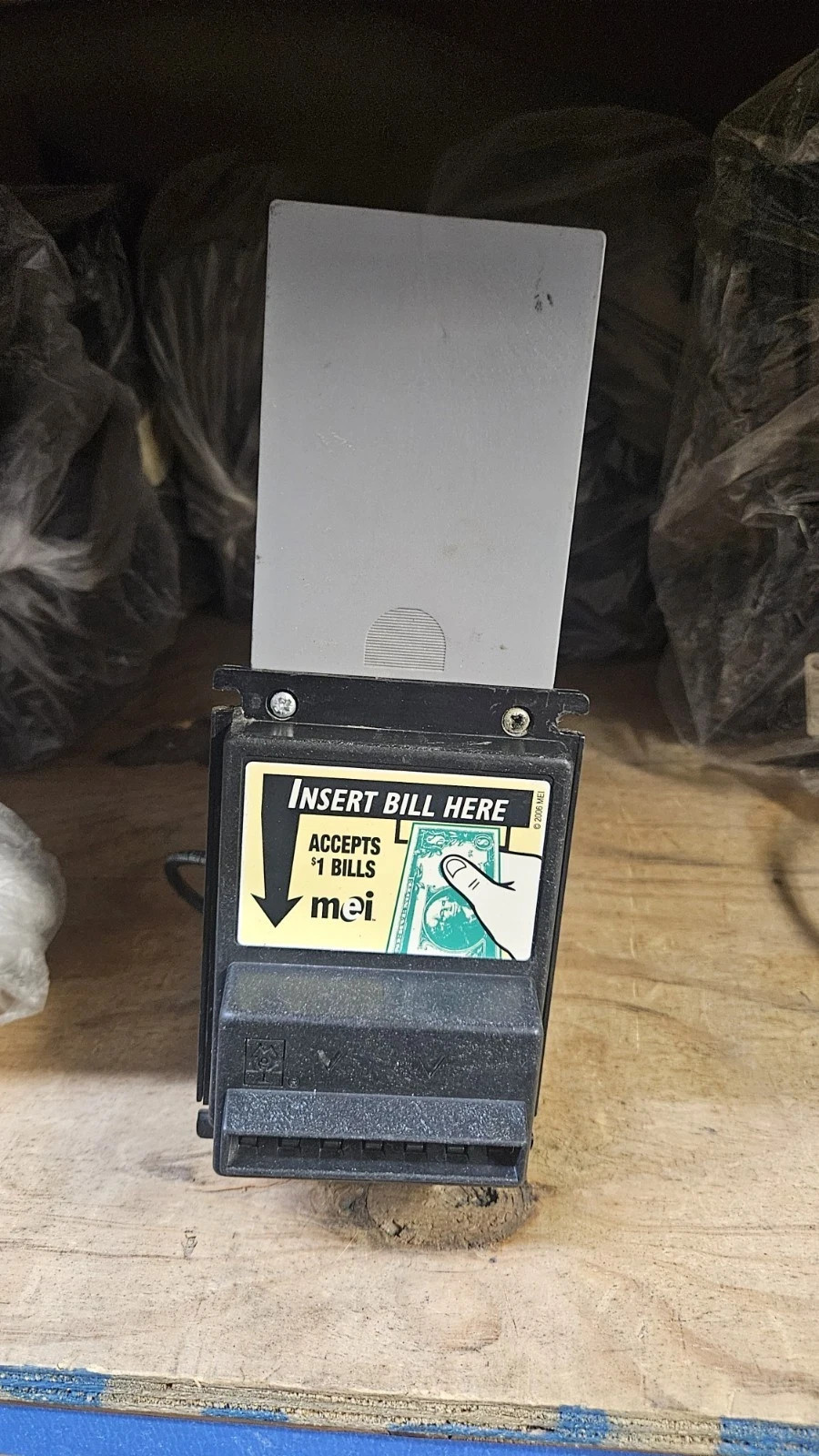 REBUILT 90 DAY WARRANTY MEI/Mars VN 2501 Soda Bezel 117v MDB $1 Bill Acceptor