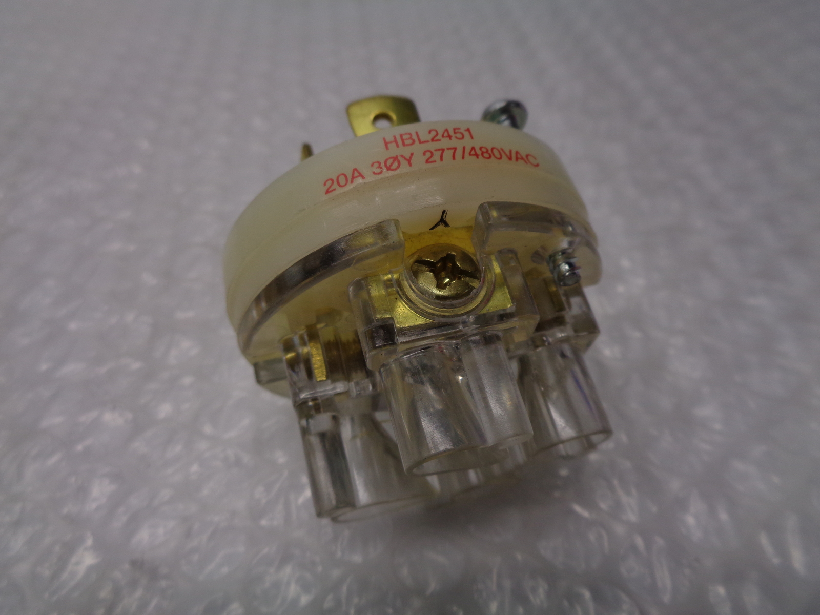 HUBBELL HBL2451 PLUG NSNP