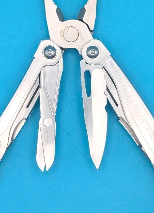 LEATHERMAN WINGMAN MULTI-TOOL! FAST SHIPPING!