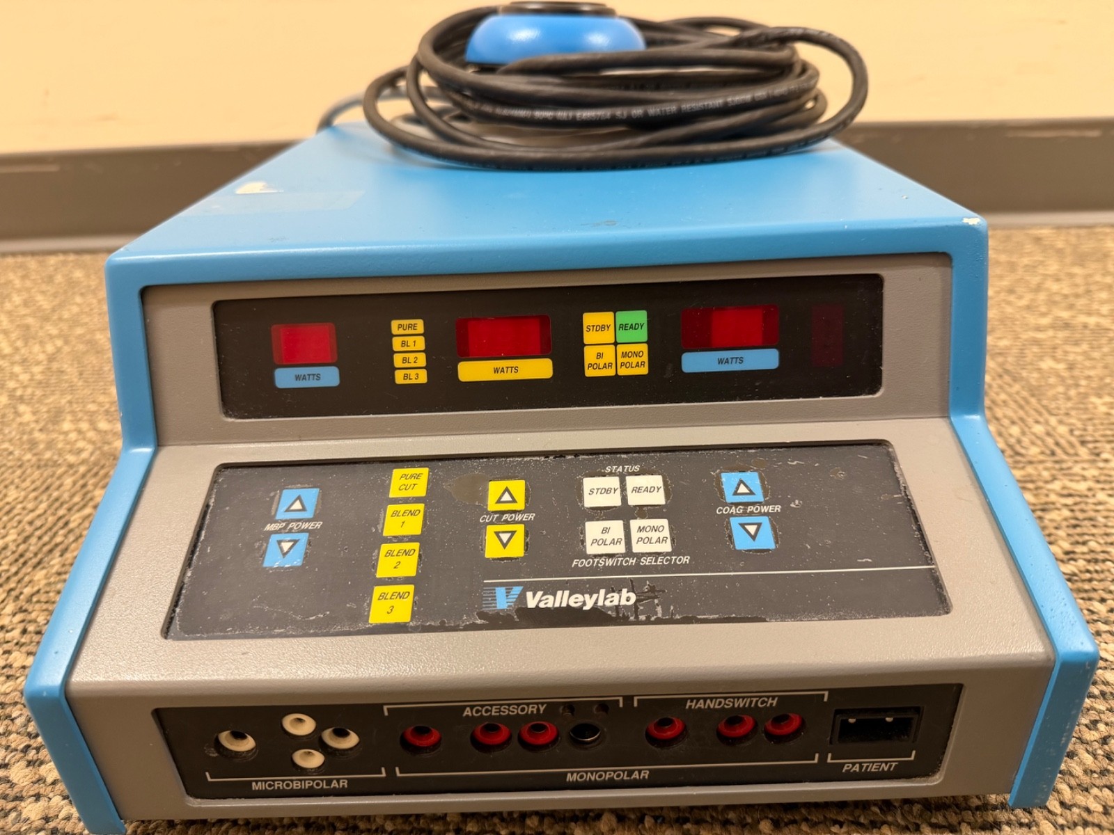Esu, bovie, ValleyLab Force 1C ESU/bipolar foot switch included