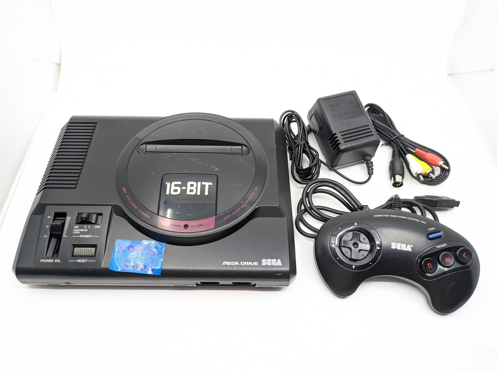 Sega Mega Drive HAA-2510 Console w/ Controller AV Cable AC Adapter Tested Japan