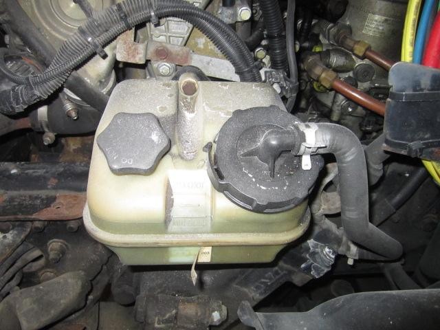 Replaces A14-14796-003 2010 FREIGHTLINER CASCADIA 113 POWER STEERING RESERVOIR