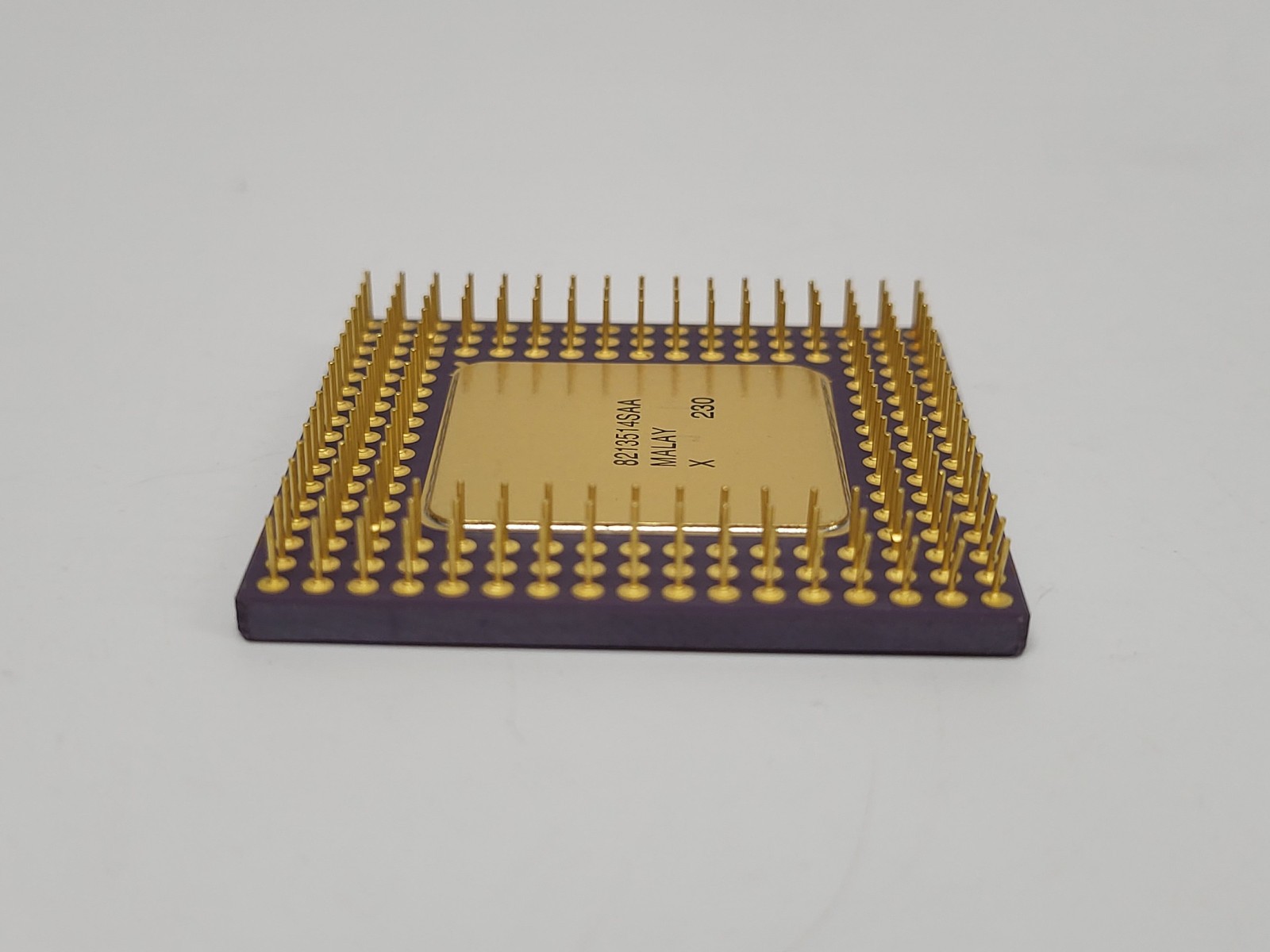 Vintage Intel i486 A80486DX-33 CPU Processor 33MHz, PGA168