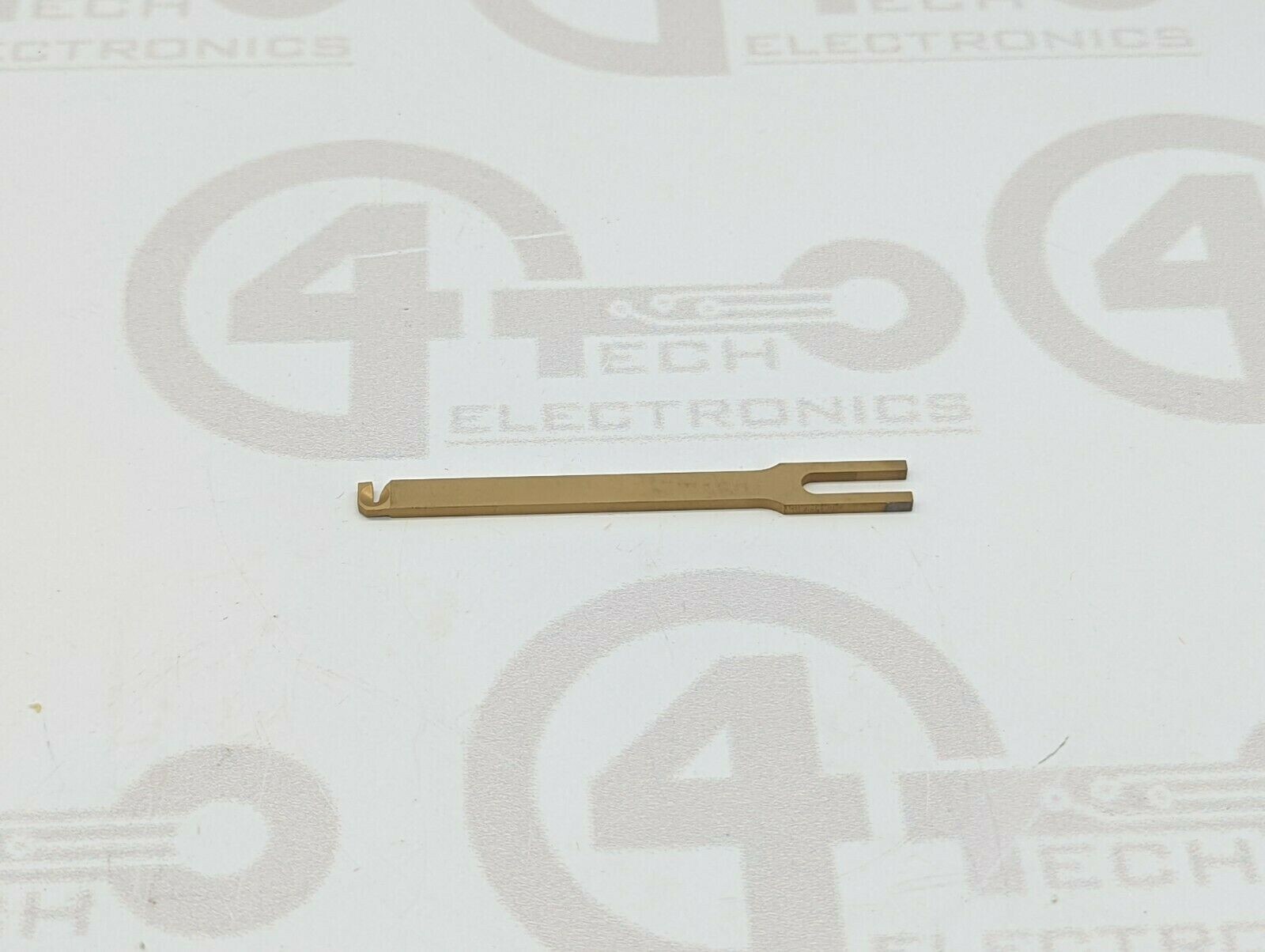 Universal Instruments Centering Blade 43147105