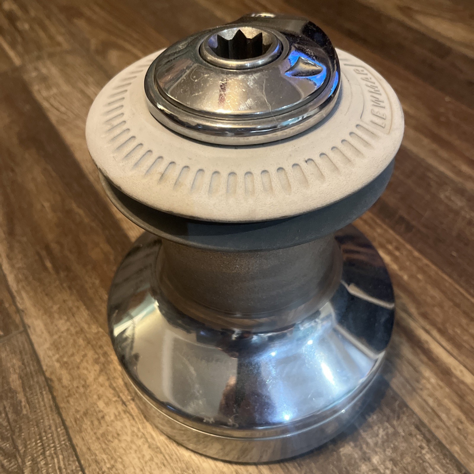 Lewmar 48ST 48 ST Self Tailing Winch
