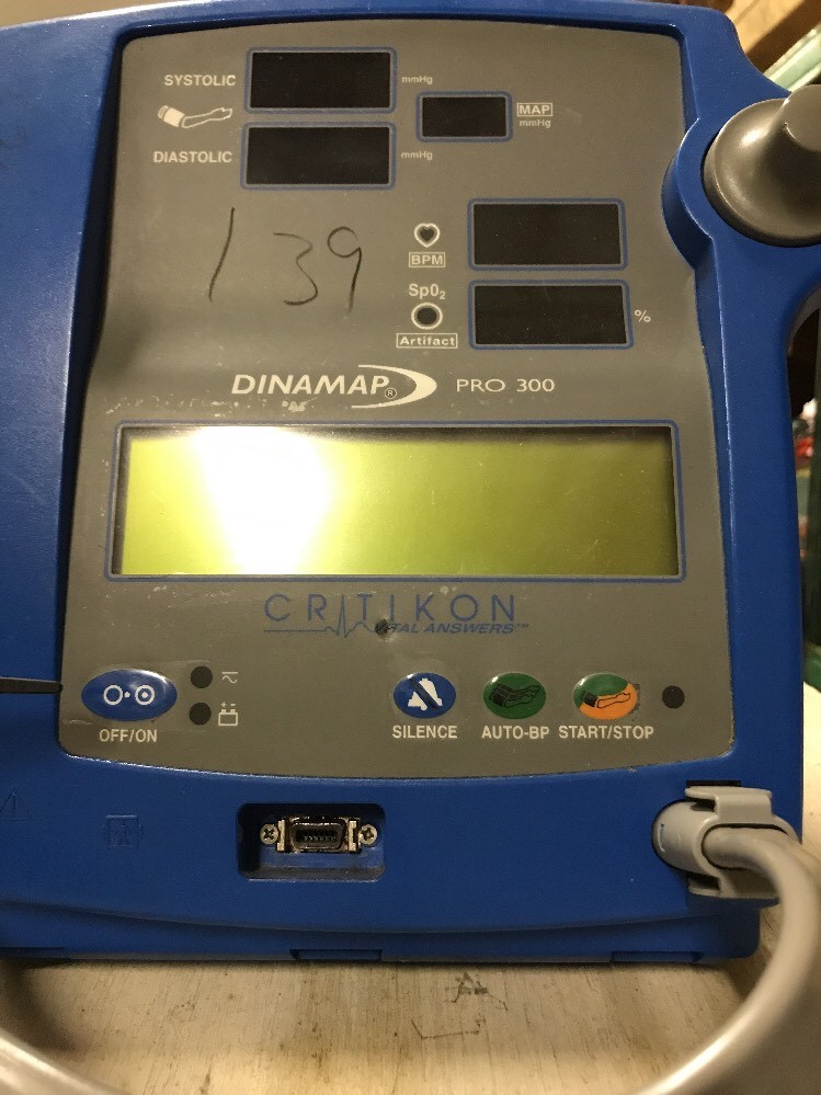 DINAMAP PRO 300 CRITIKON  VITAL SIGNS MONITOR, PARTS ONLY -FREE SHIPPING-