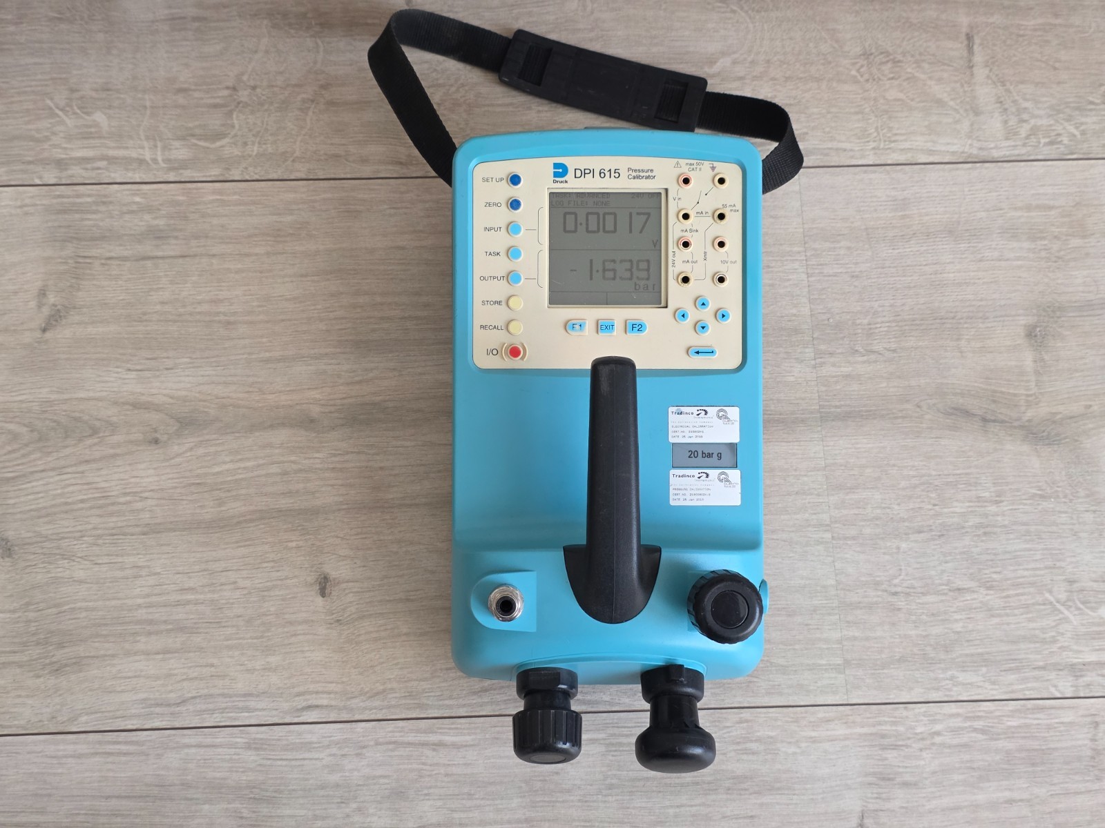 PRESSURE DPI 615 PRESSURE CALIBRATOR - PORTABLE HANDHELD CALIBRATOR (20 BAR G)
