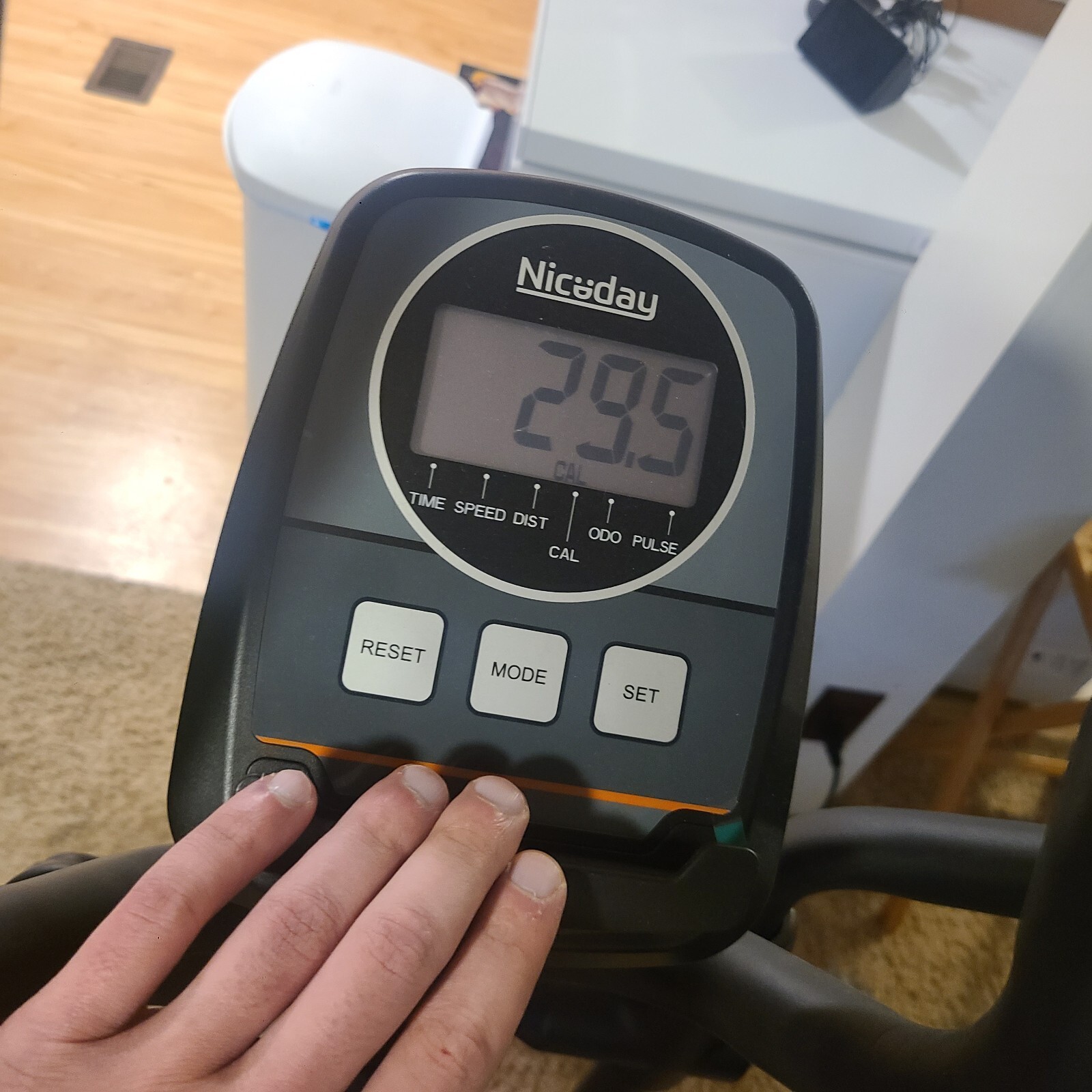 Elliptical Exercise Machine Hyper-Quiet 16 Resistance Levels, 400LBS Capacity