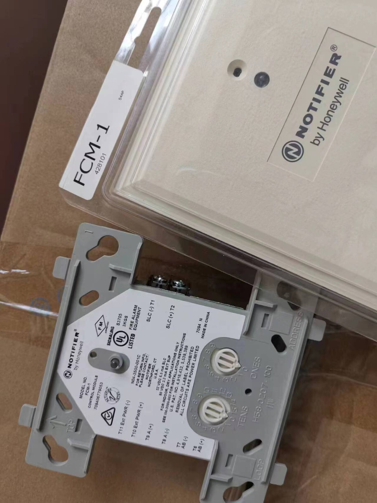 NEW NOTIFIER FCM-1 ADDRESSABLE CONTROL MODULE FCM 1 FAST SHIPPING