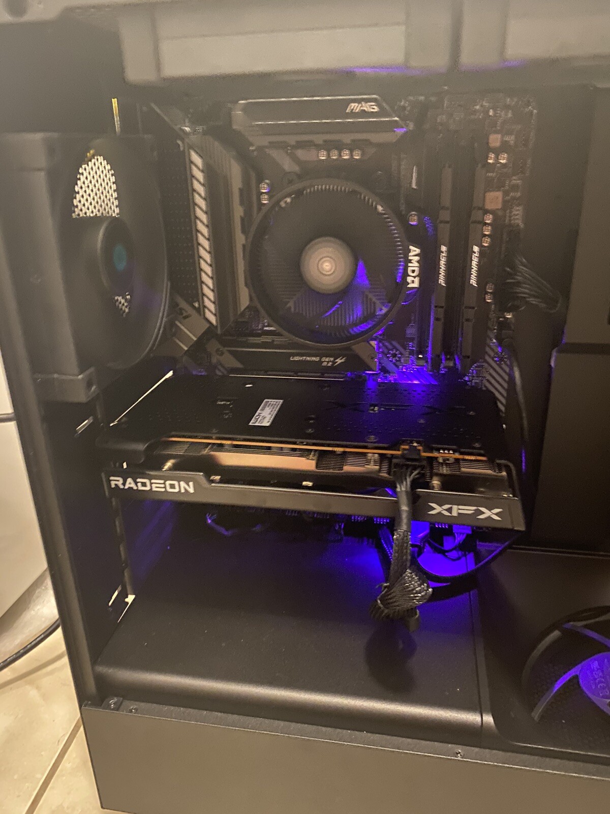 RX 7600 Gaming PC