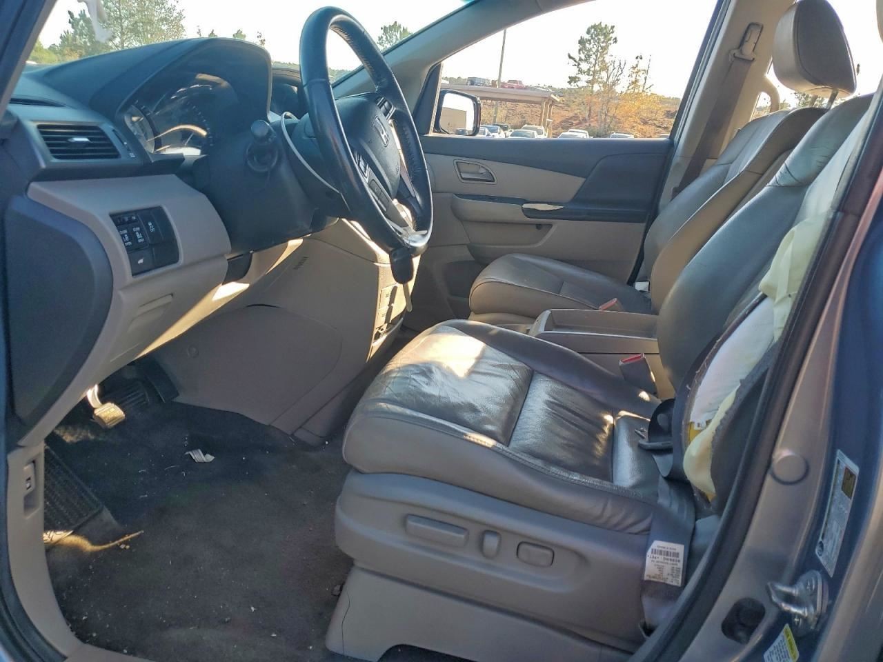 ODYSSEY 2011 Glove Box 4947931