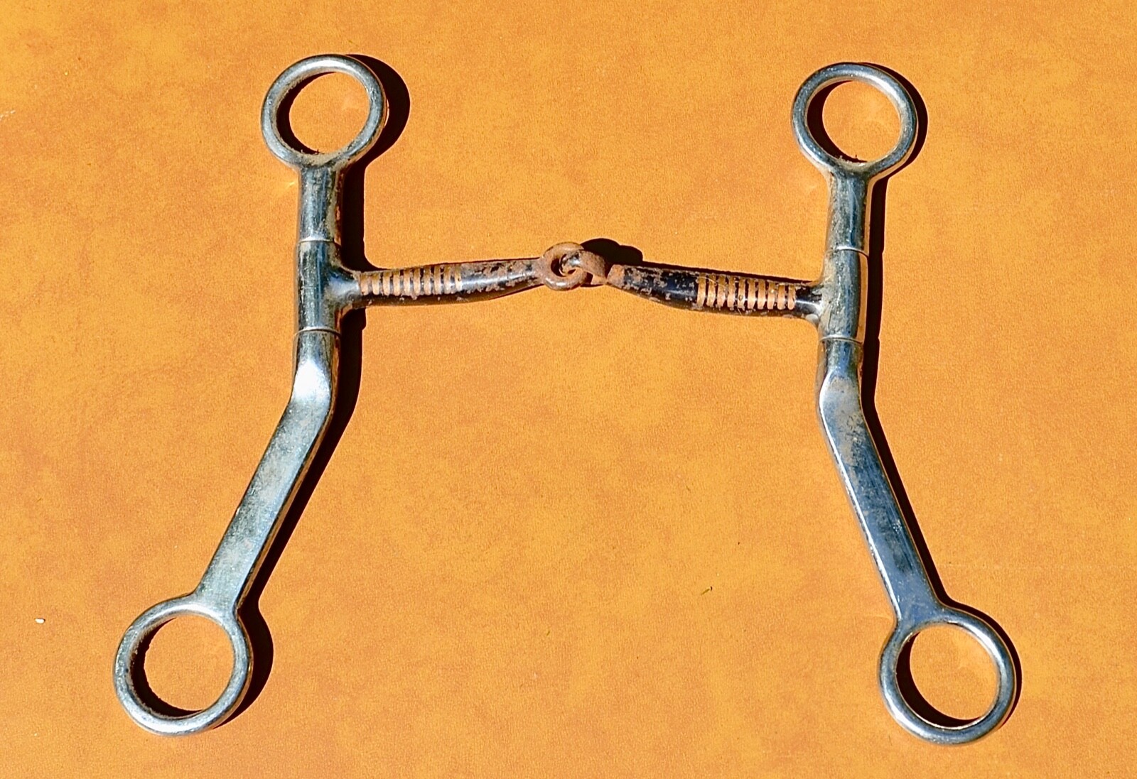 Western Horse Snaffle Bit 5 inch with copper stripes on snaffle