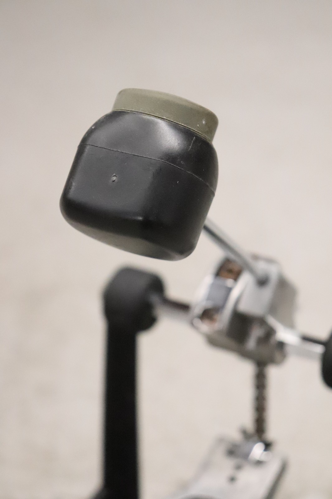 Pearl P-900 Single Chain Solid Base Bass Drum Pedal