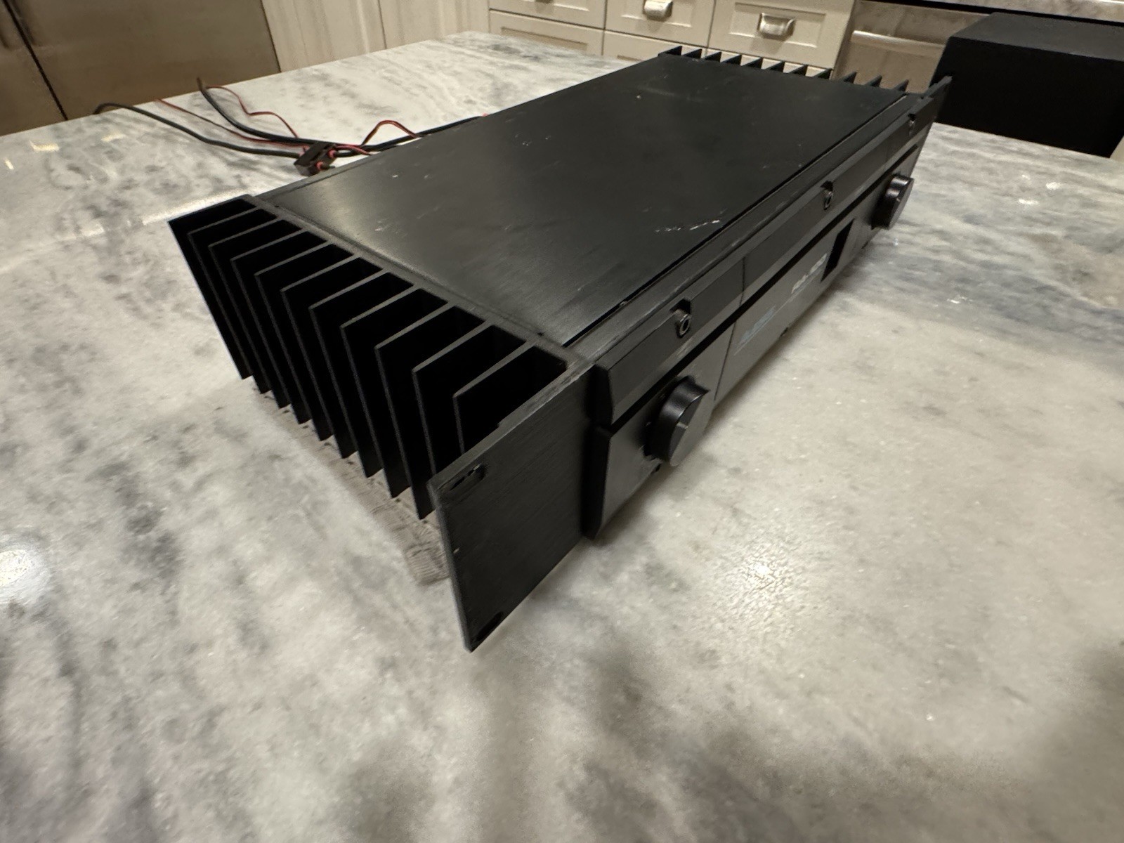 Alesis RA-100 Reference Amplifier 75 WPC @ 4 Ohms Stereo - Tested Working Video