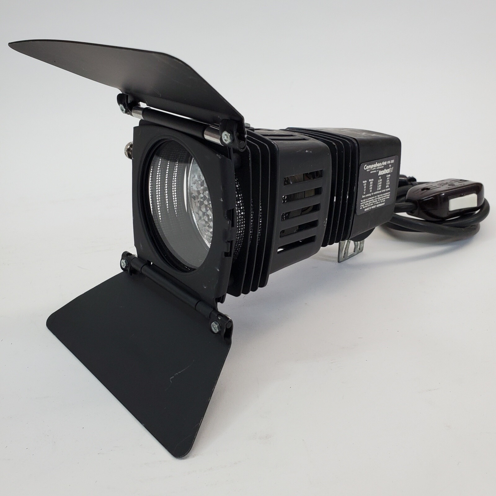 Kobold Comprehensive VM-300 300W Stage and Studio Light Working
