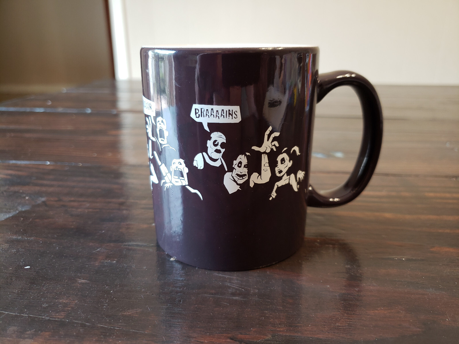 Zombies Brains Coffee Mug-2014 Think Geek