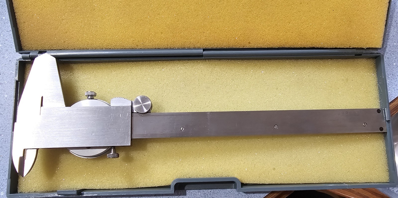 Hornady 6" Dial Caliper with Plastic Case