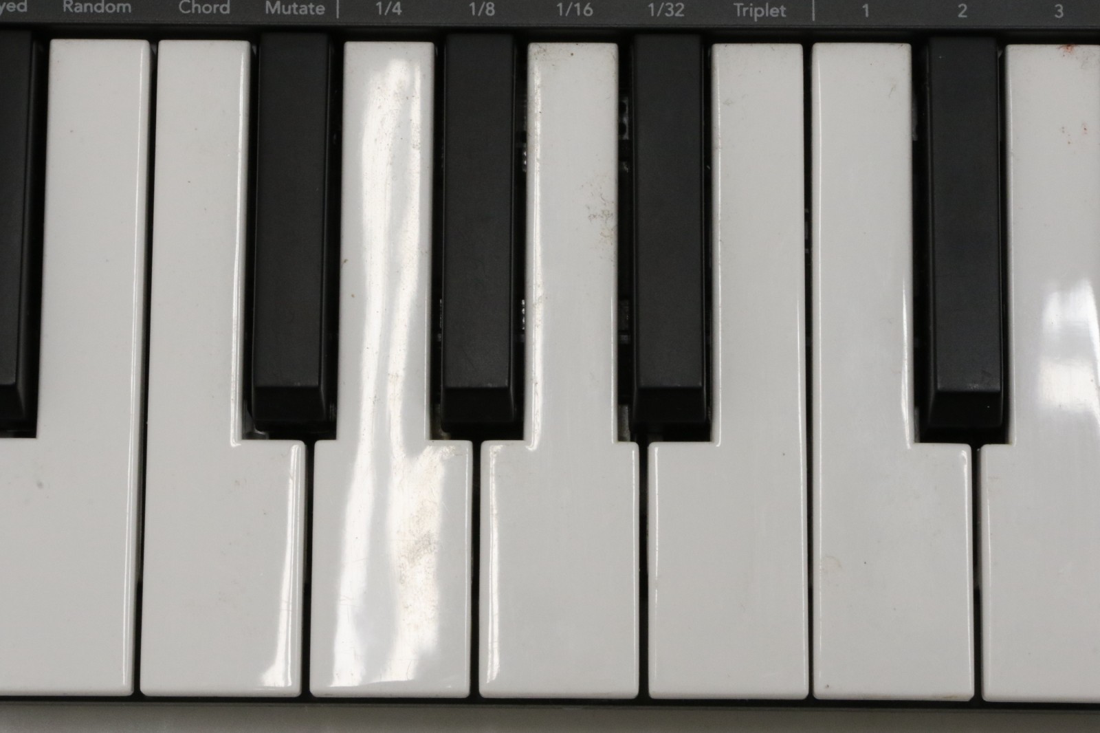 Novation Launchkey Mini MK3 25-Key Midi Keyboard Controller With USB Cable