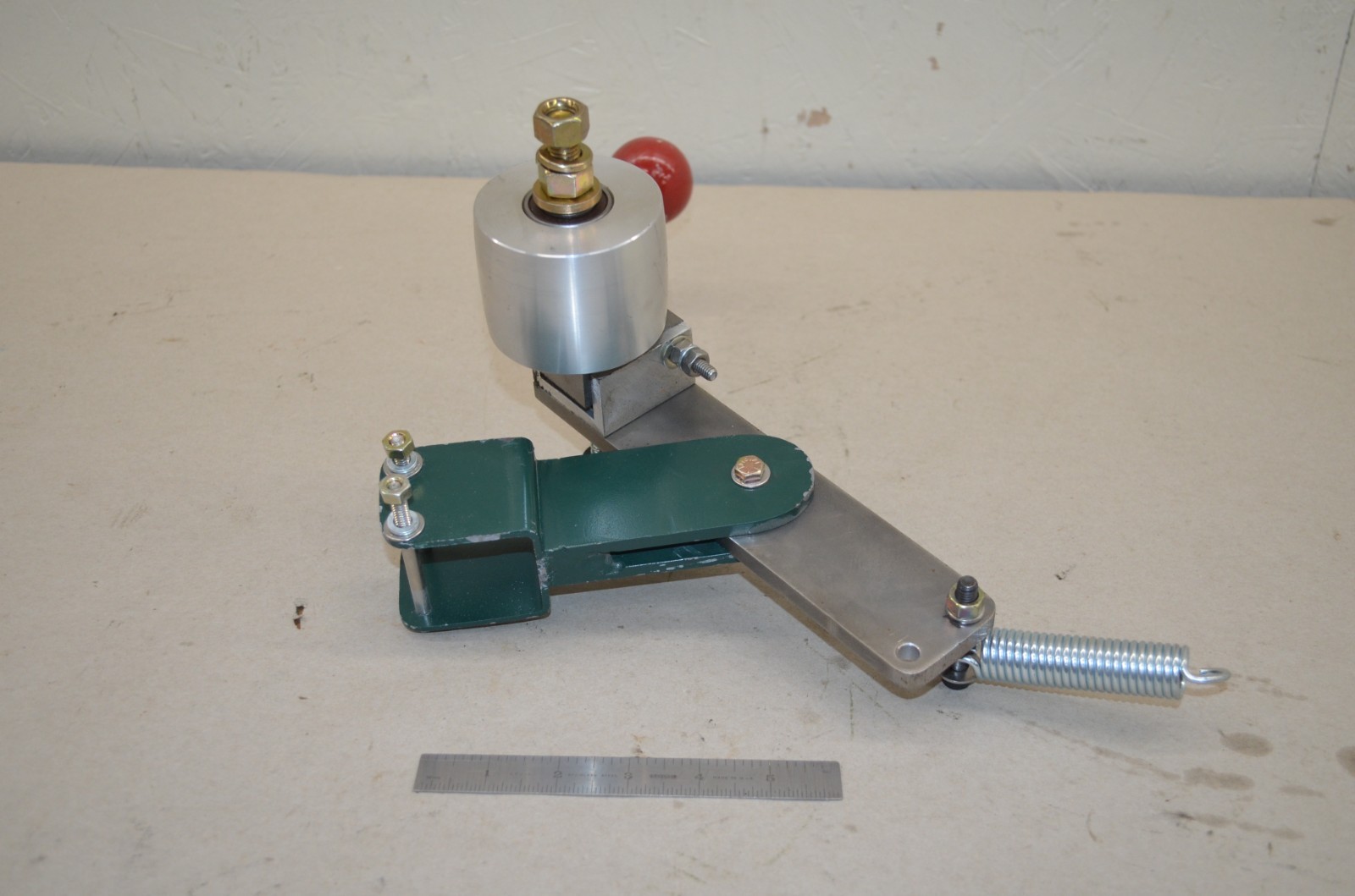 Bet Sander / Grinder Idler Tracking Wheel Assembly