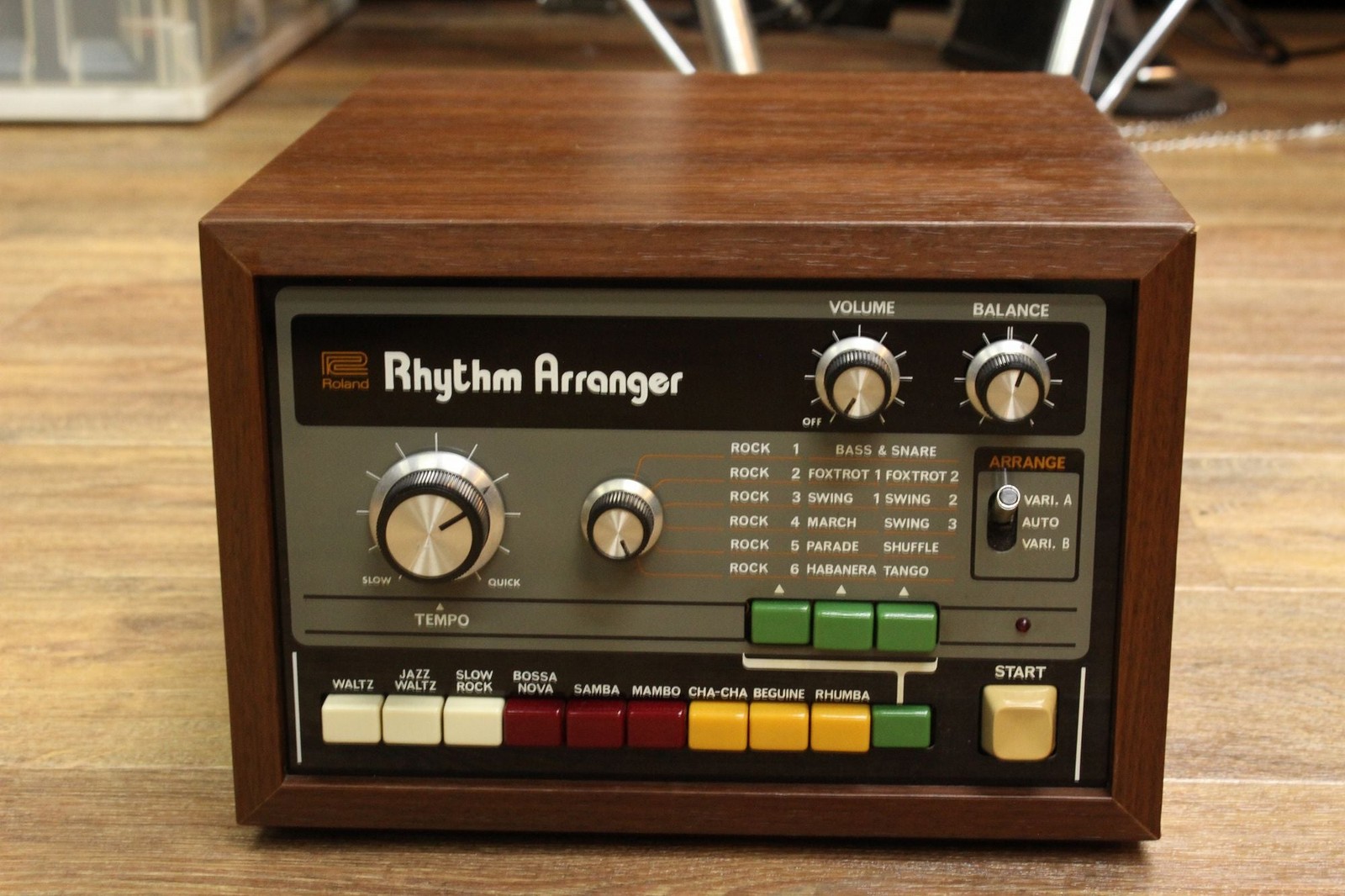 ROLAND TR-66 Rhythm Arranger [557063]