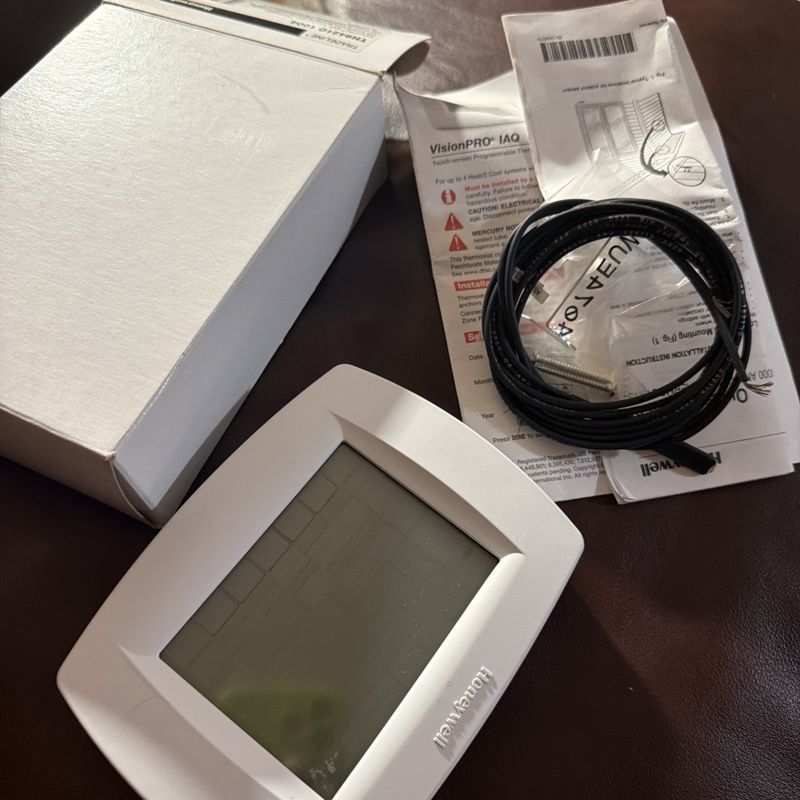 Honeywell Programmable Touch Screen Thermostat TH9421C1004 VisionPRO IAQ