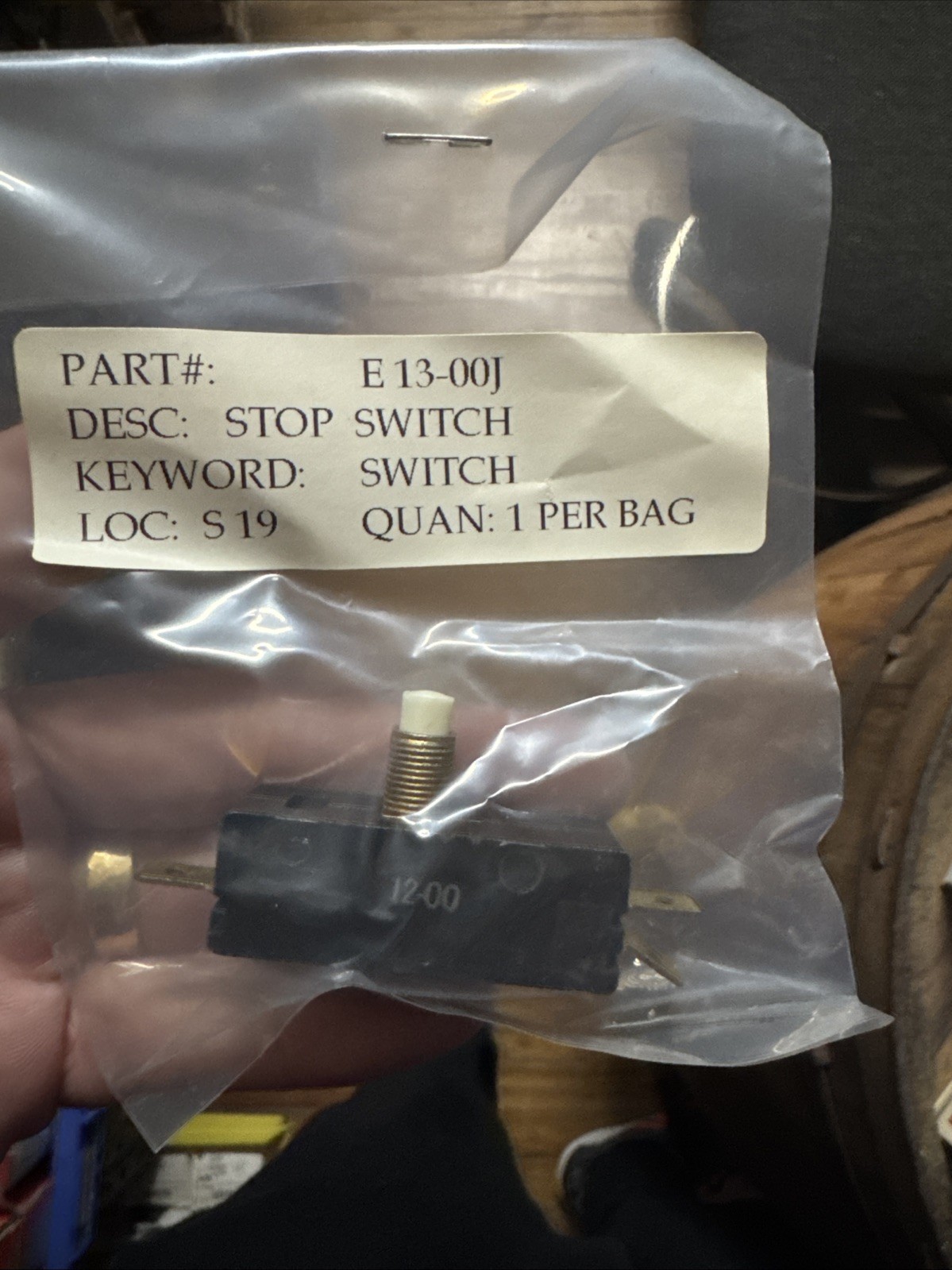 Microswitch travel switch E13-00J
