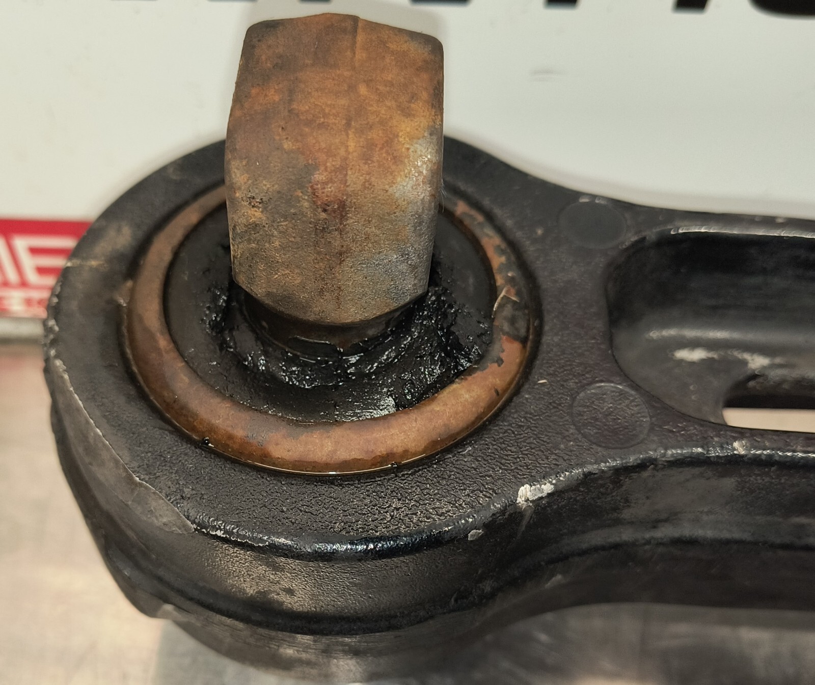 PACCAR KENWORTH C65-1009 ROD ASSY-TORQUE