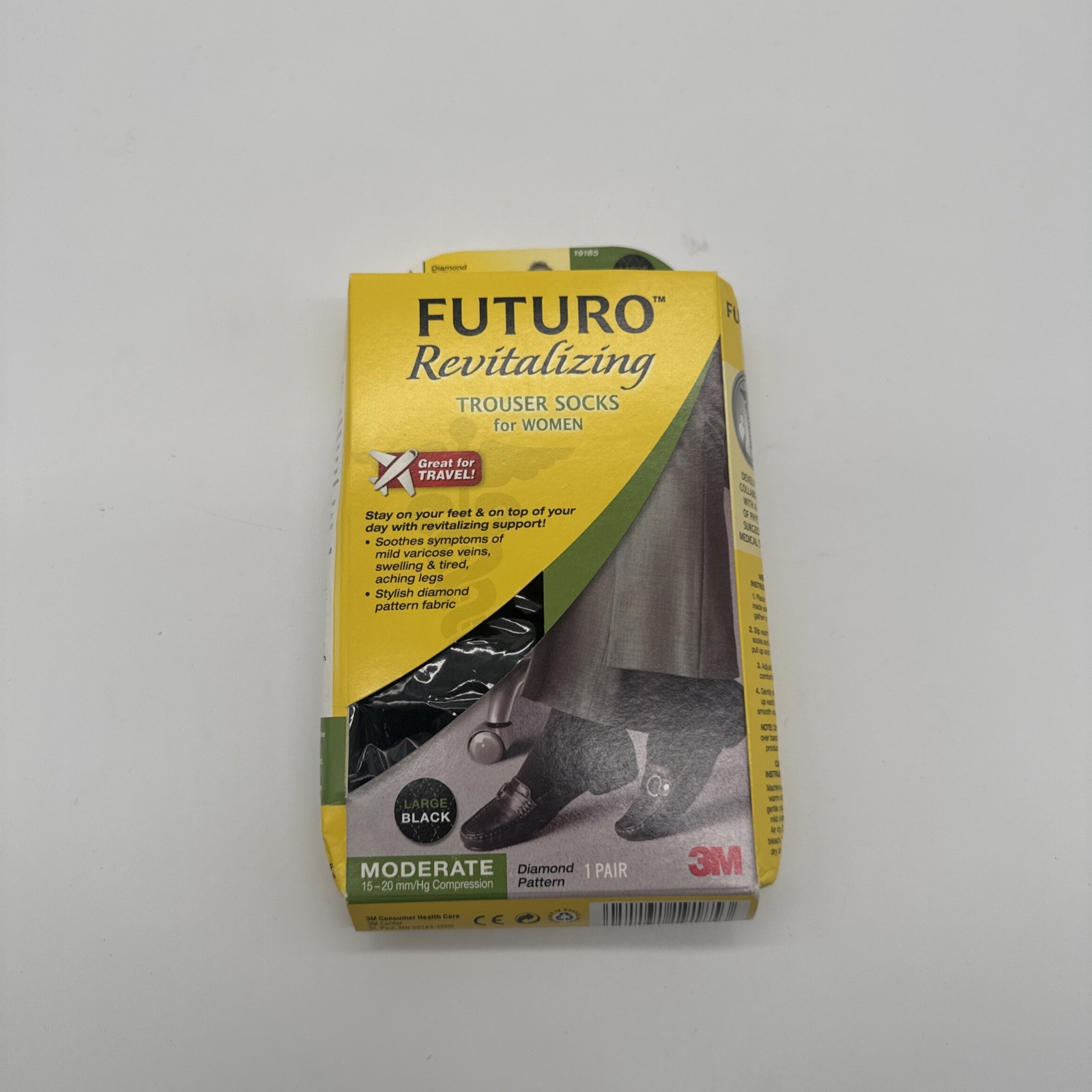 Futuro Revitalizing Trouser Socks for Women. Black Moderate. Size Large