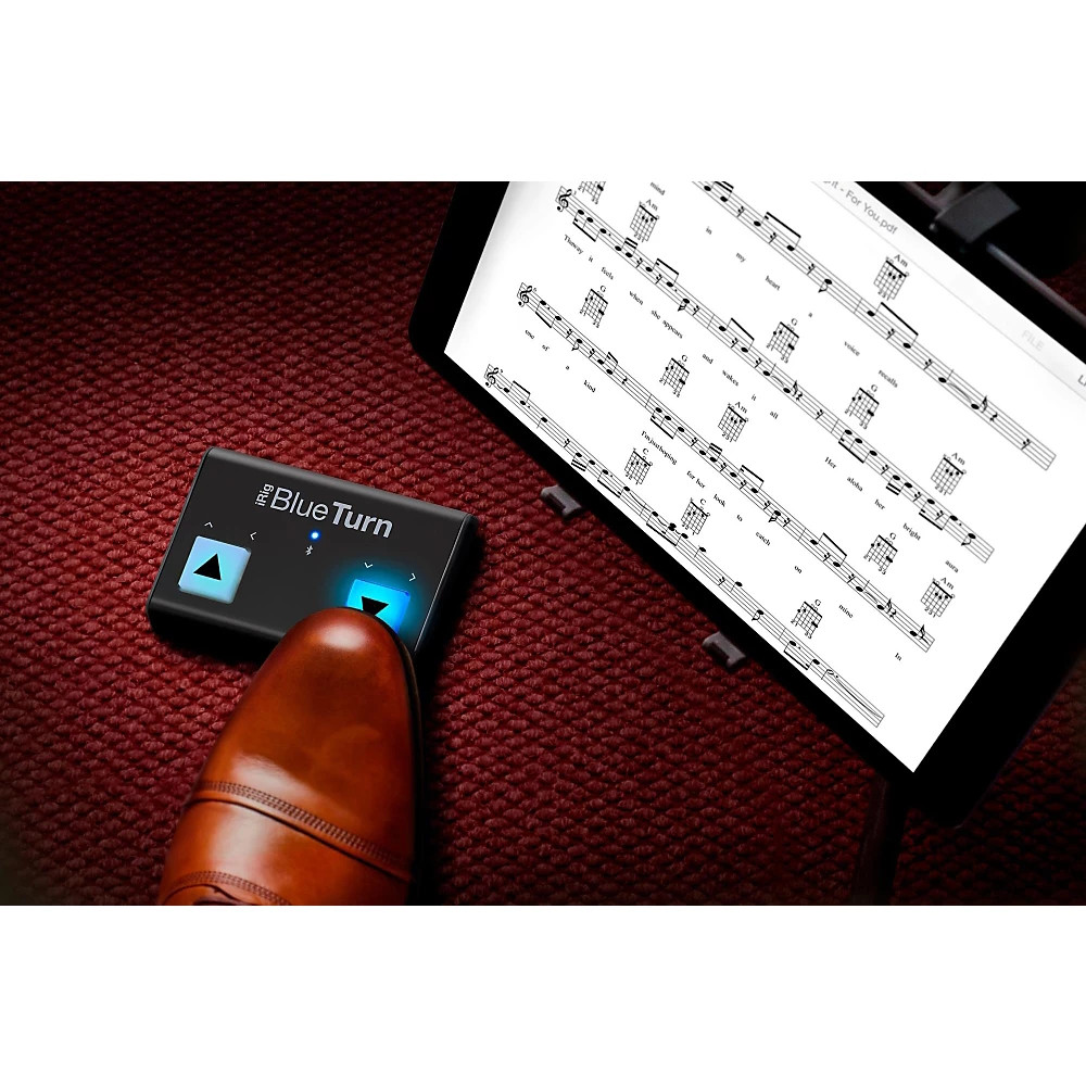IK Multimedia Hands-Free Dual Footswitch Controller for Bluetooth