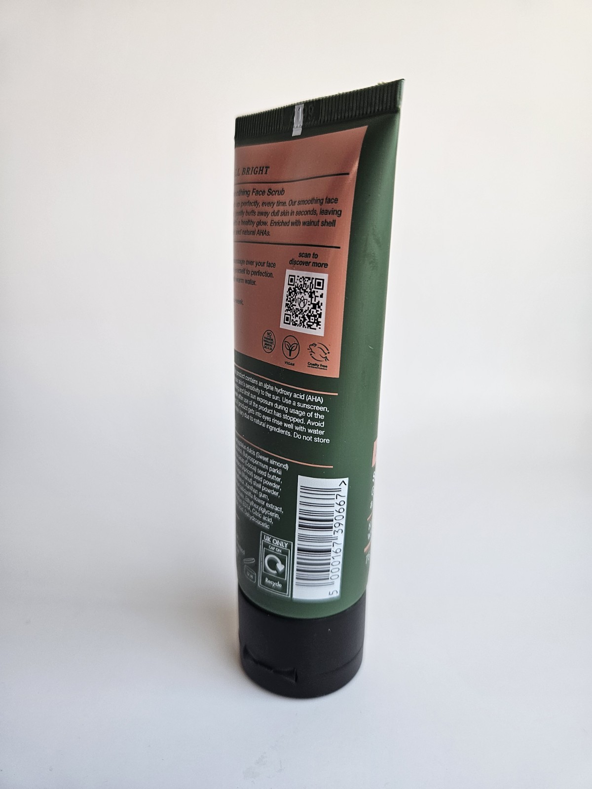 BOTANICS ALL BRIGHT SMOOTHING FACE SCRUB HIBISCUS AHAs 2.5 oz