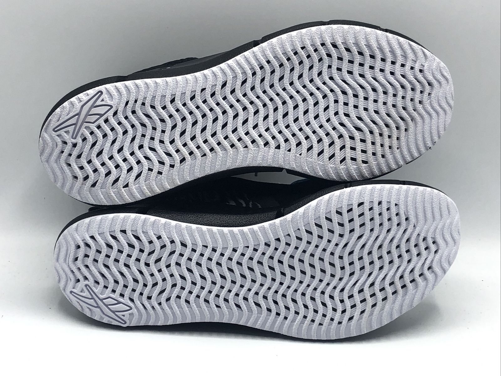 Reebok Zig Sky Women's Size 9.5 Black White Running Sneakers GY5837 New