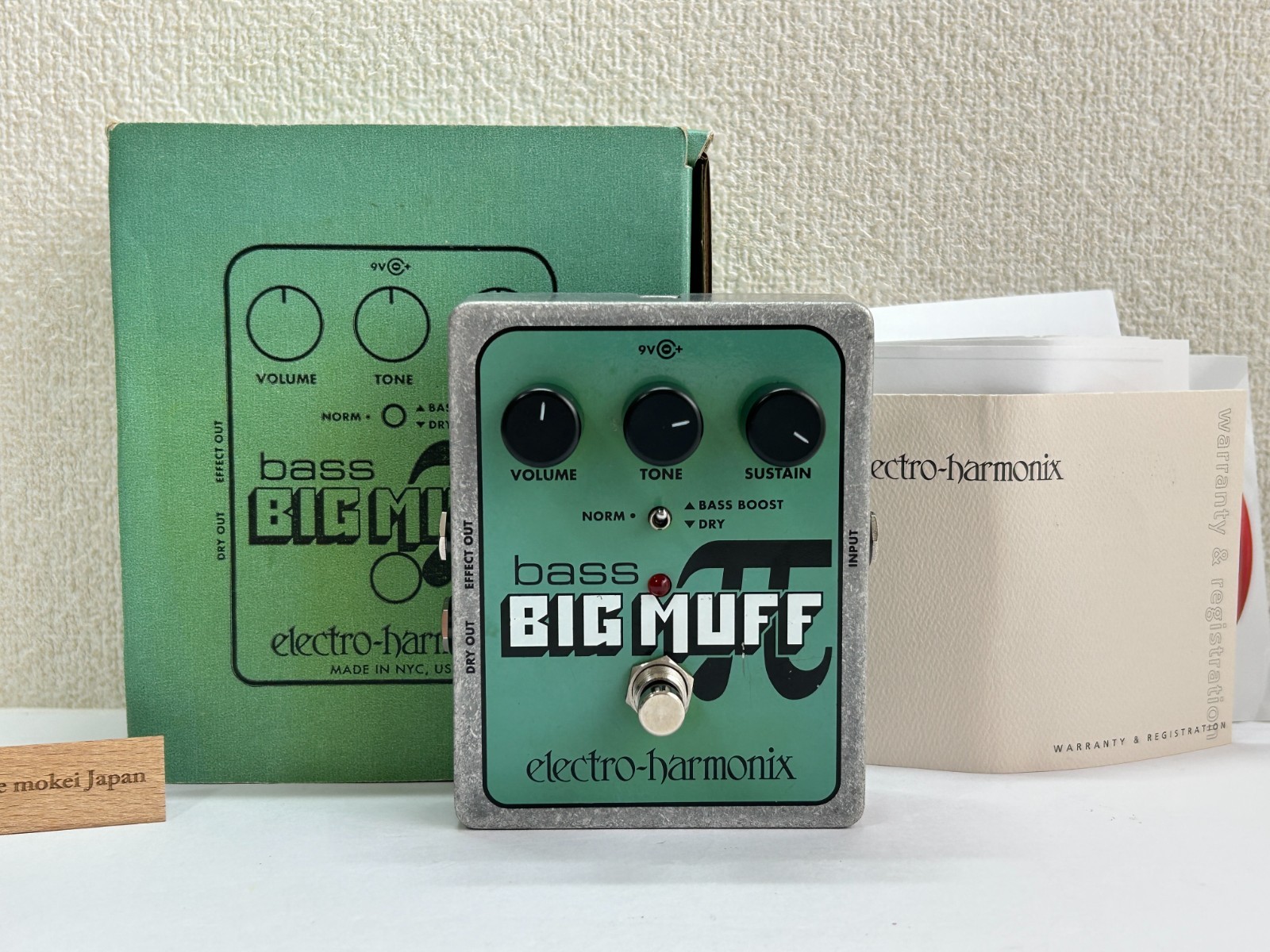 Electro-Harmonix EHX Bass Big Muff Pi Distortion Fuzz Pedal Tested w/ Box
