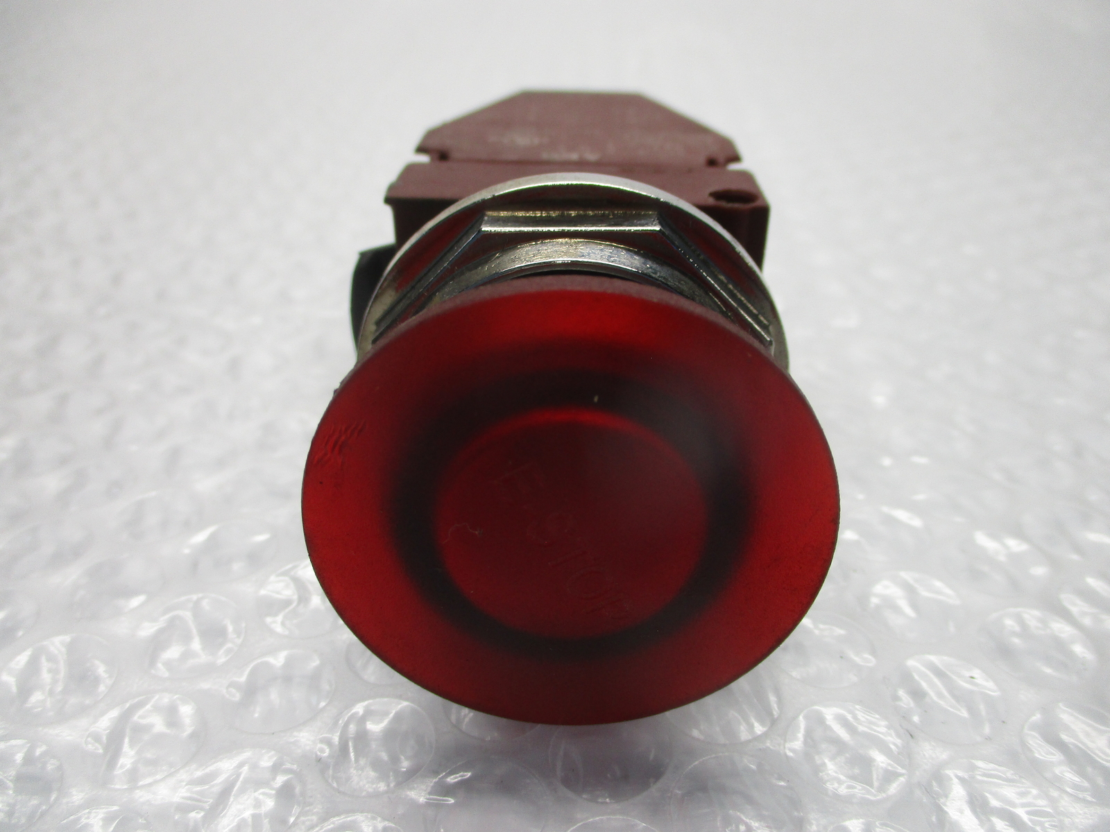 AEG SEU11 PUSHBUTTON RED NSNP