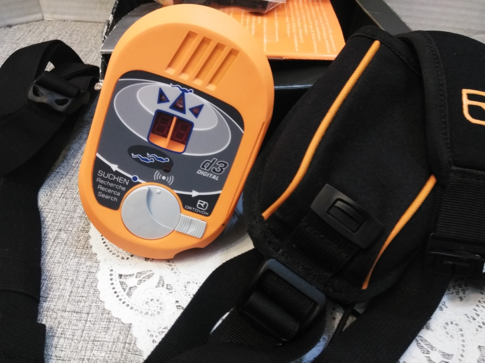 Ortovox d3 Digital Avalanche Transceiver With Chest Strap, case, box manual