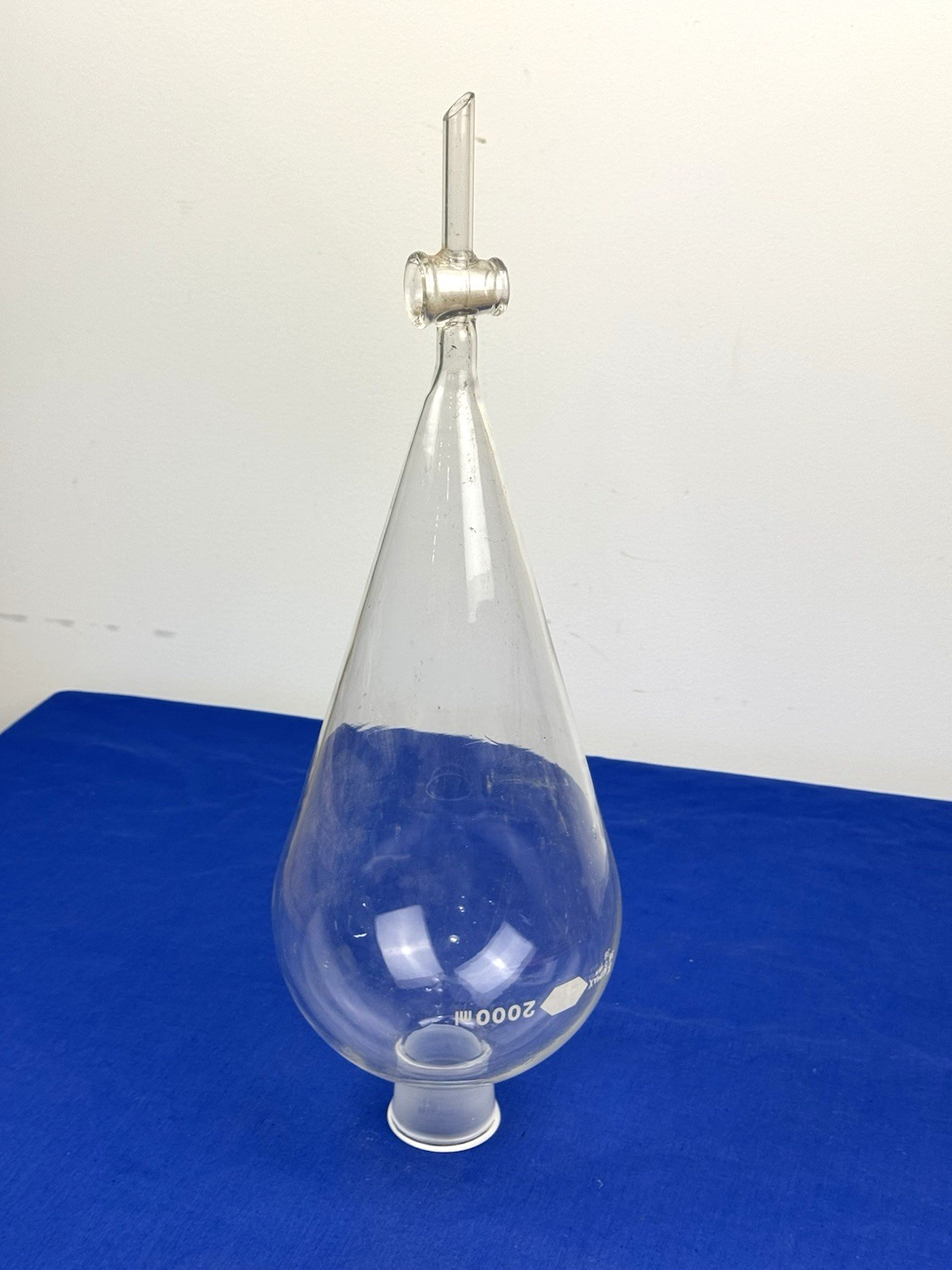 Vintage KIMAX 2000ml Separatory Funnel, Liquid-Liquid Extractions, 17.5"H 5.75"D