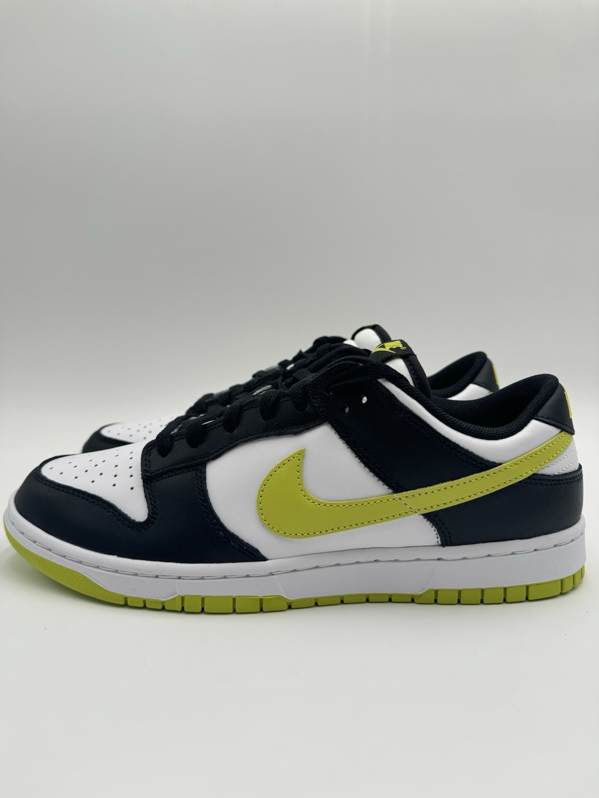 Nike Men's Dunk Low Size 11 Black Bright Cactus |DV0833-110|