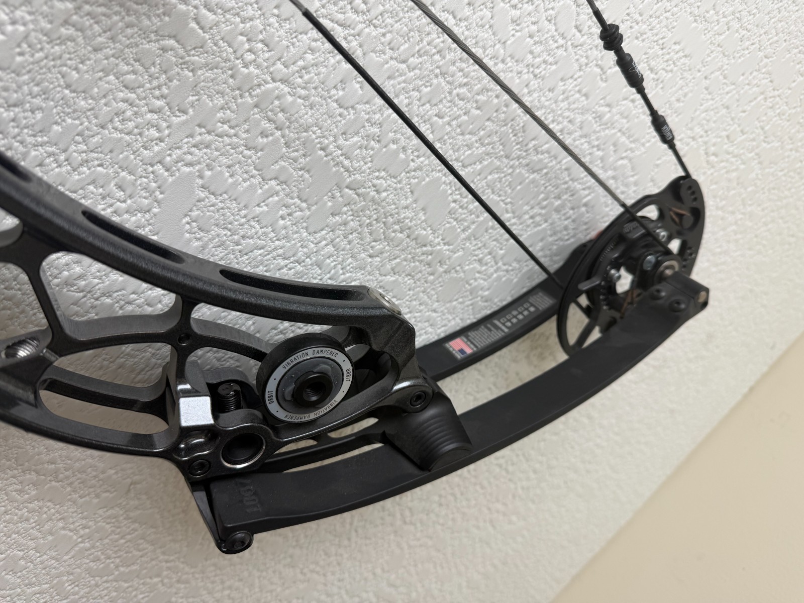 Bowtech Reckoning Gen 2 36 RH 60#