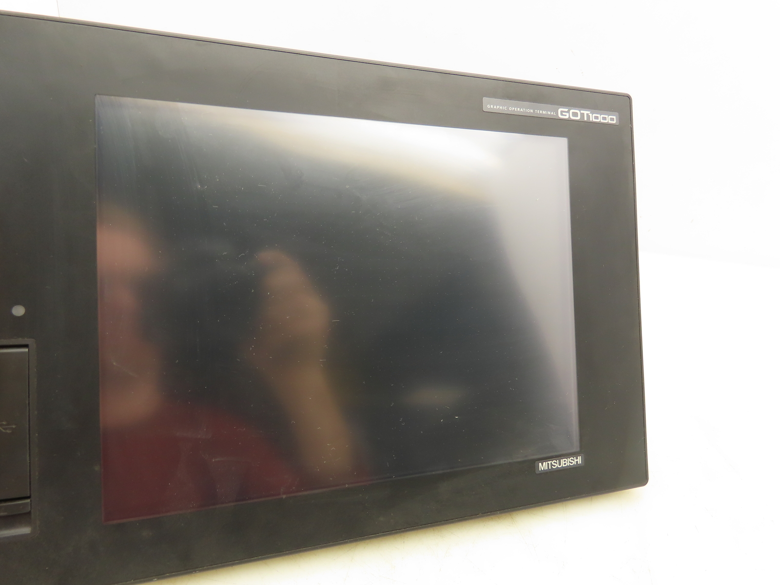 Mitsubishi GT1675M-VTBA GOT1000 Graphic Operator Control Panel 10.4" Touchscreen